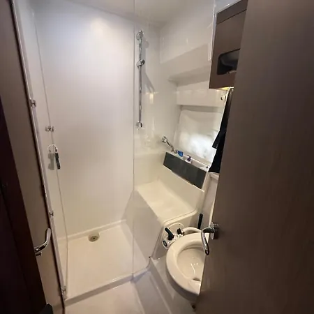 Bateau-hôtel Bateau à Quai Saint-Mandrier-sur-Mer